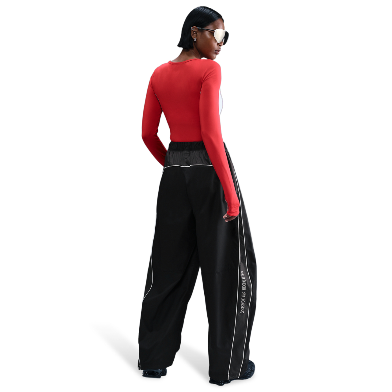 Nike Sportswear Shox Woven Trousers Image 5 sur 5. Appuyez pour ouvrir la galerie de photos.