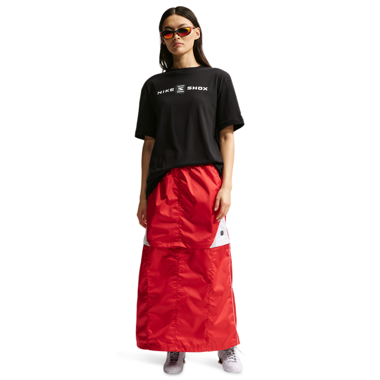 Nike Sportswear Graphic T-shirt Image 4 sur 5. Appuyez pour ouvrir la galerie de photos.