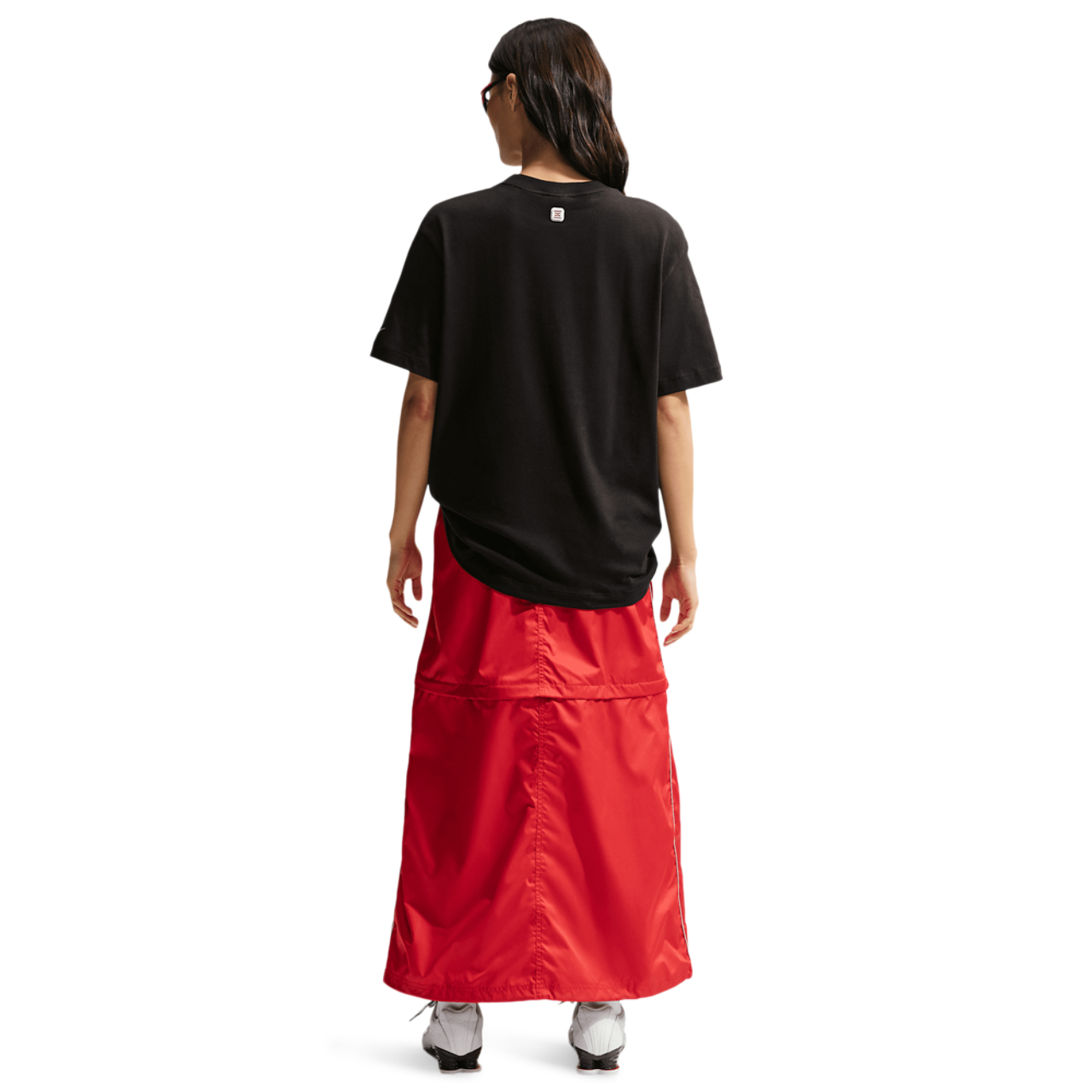 Nike Sportswear Graphic T-shirt Image 5 sur 5. Appuyez pour ouvrir la galerie de photos.