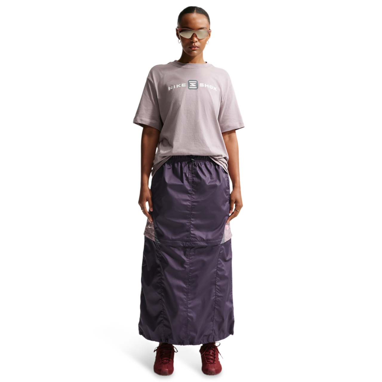 Nike Sportswear Graphic T-shirt Image 4 sur 5. Appuyez pour ouvrir la galerie de photos.