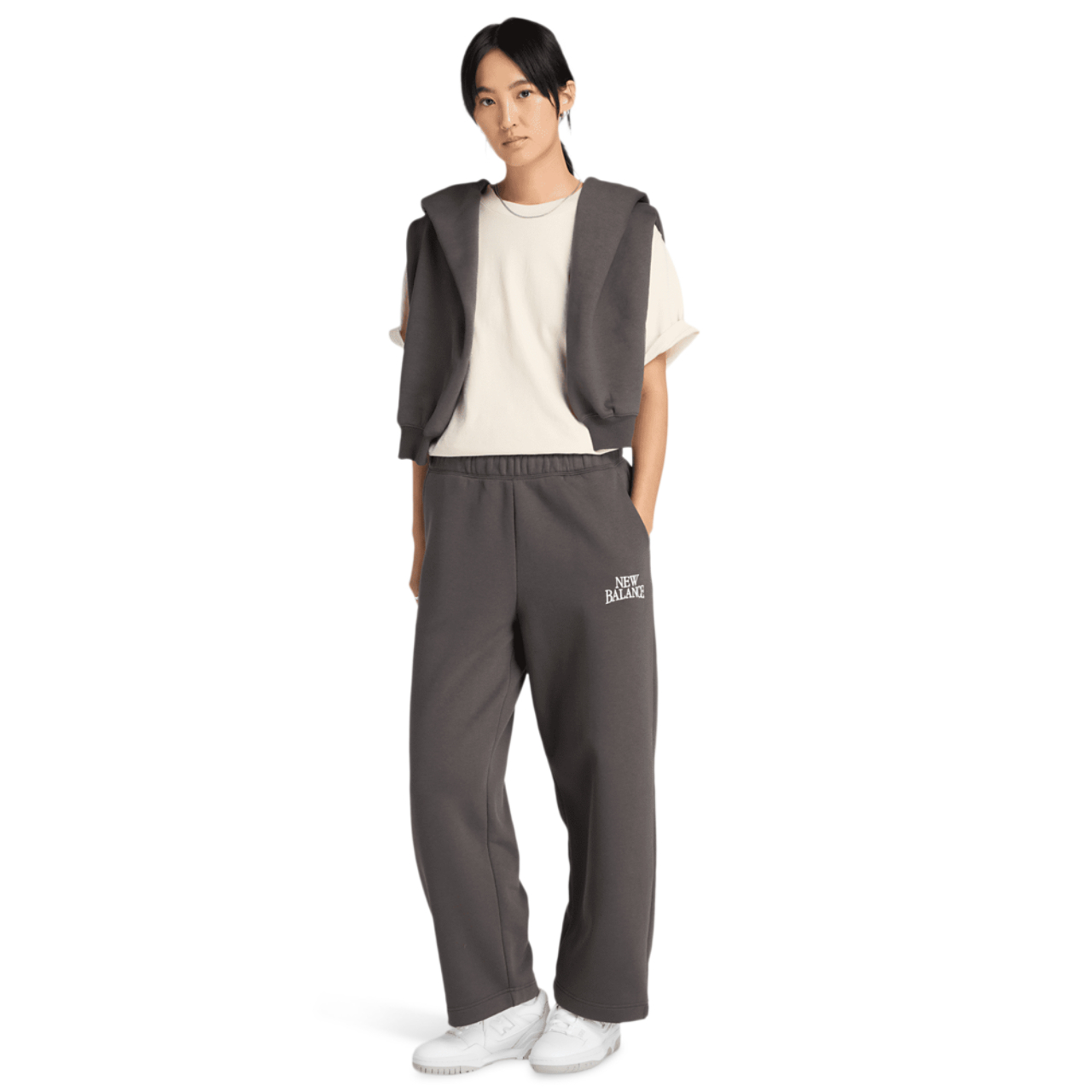 New Balance Trackside Fleece Barrel Pant Image 2 of 4. Tap to open photo gallery.
