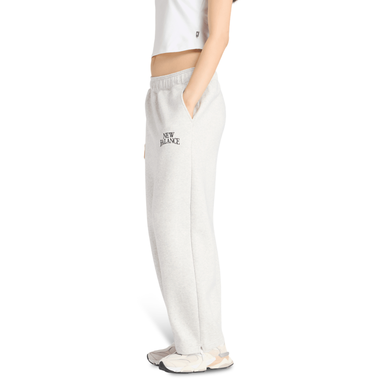 New Balance Trackside Fleece Barrel Pant Image 4 of 4. Tap to open photo gallery.