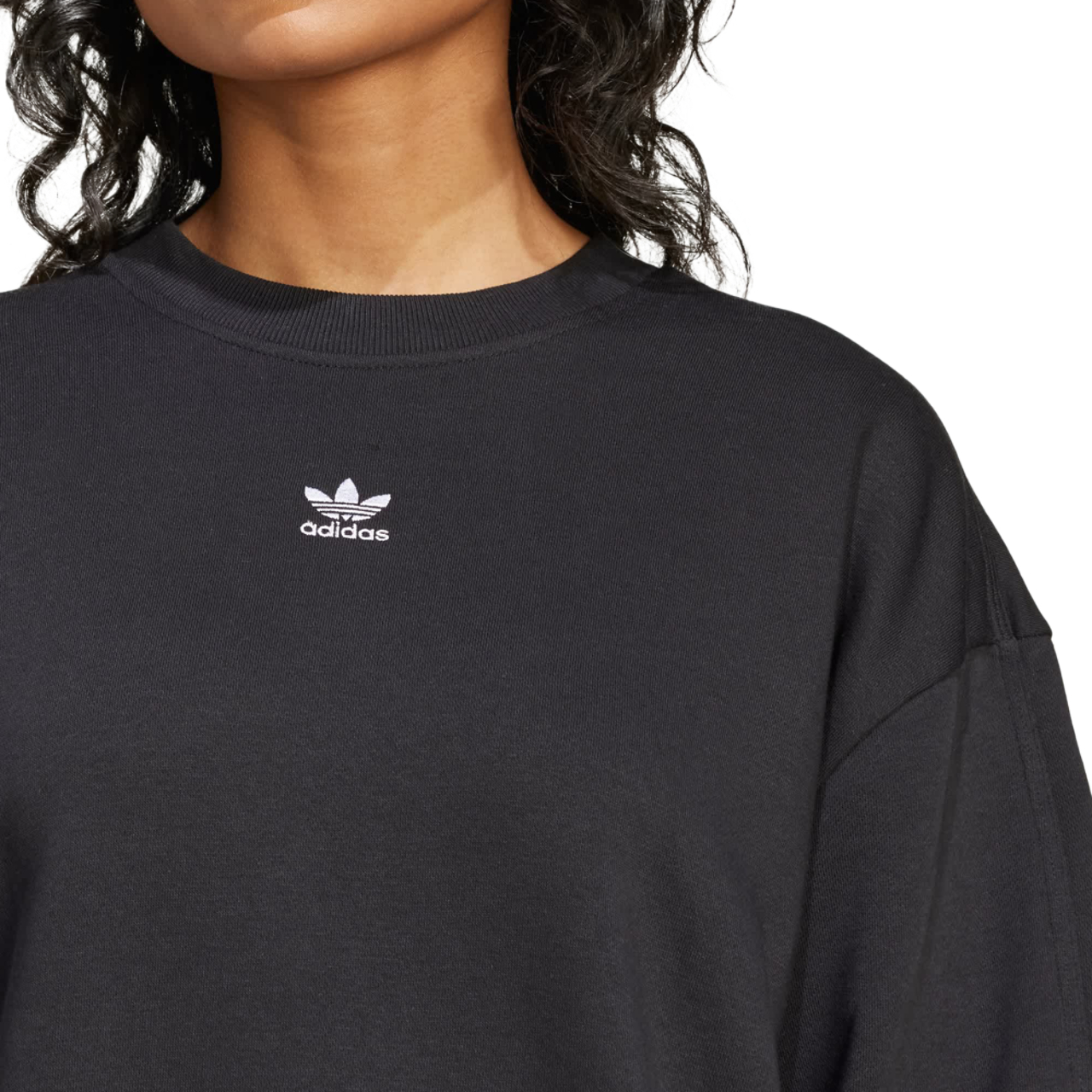 adidas Essentials Long Oversized Crew Sweatshirt Immagine 3 di 4. Tocca per aprire la galleria fotografica.