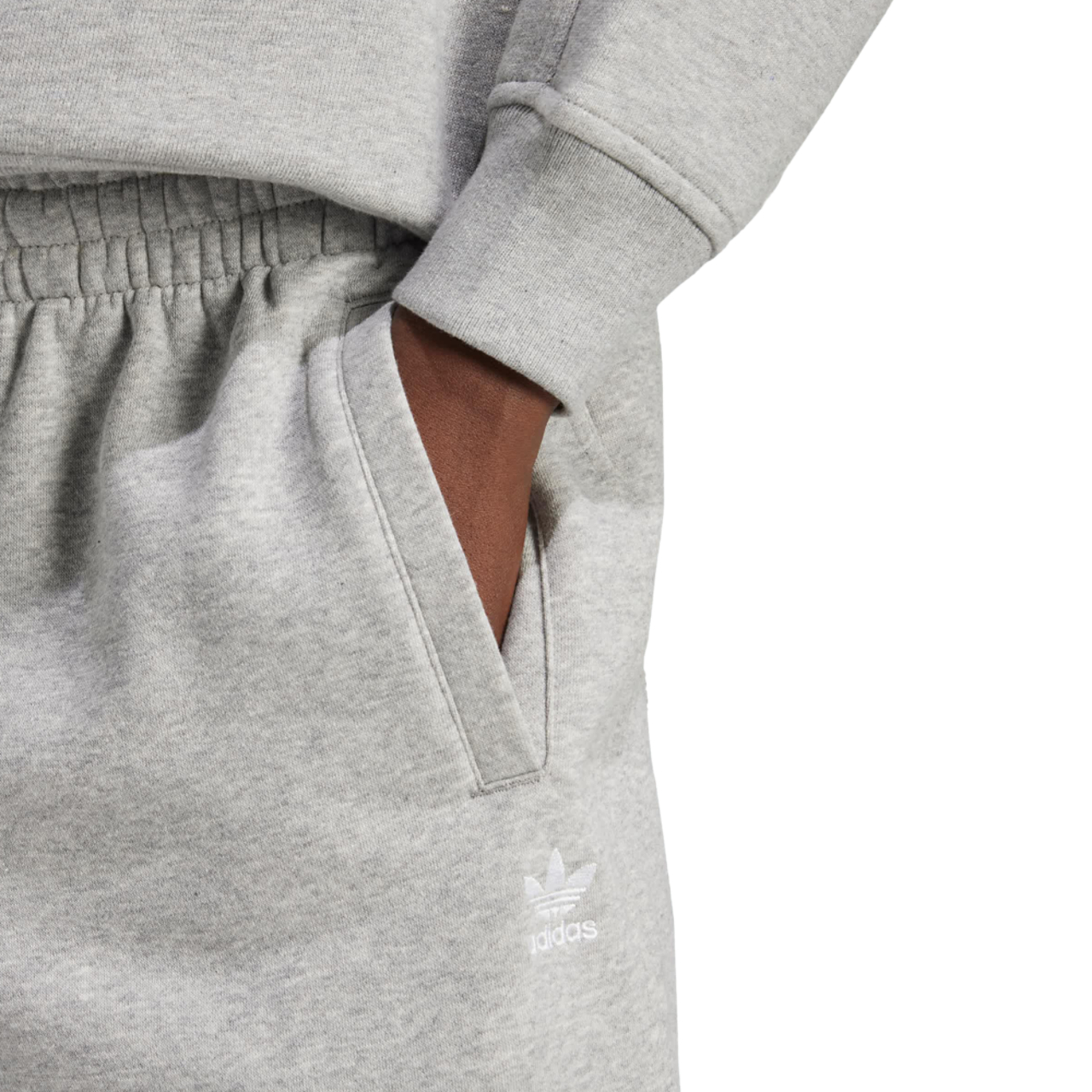 adidas Essentials Fleece Loose Joggers Afbeelding 3 van 4. Tik om de fotogalerij te openen..