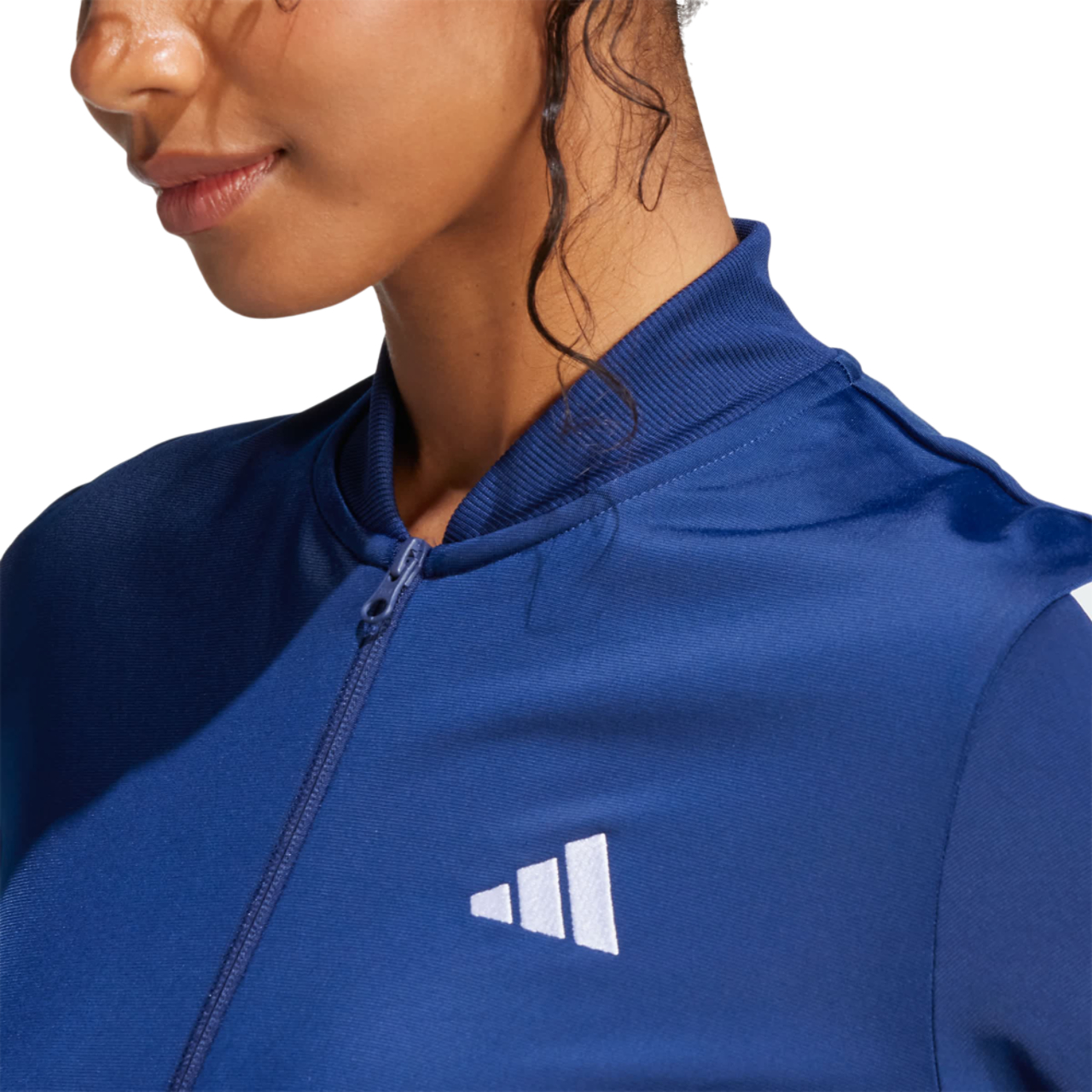 adidas Dayready Tracksuit Bild 3 von 4. Antippen, um die Fotogalerie zu öffnen.