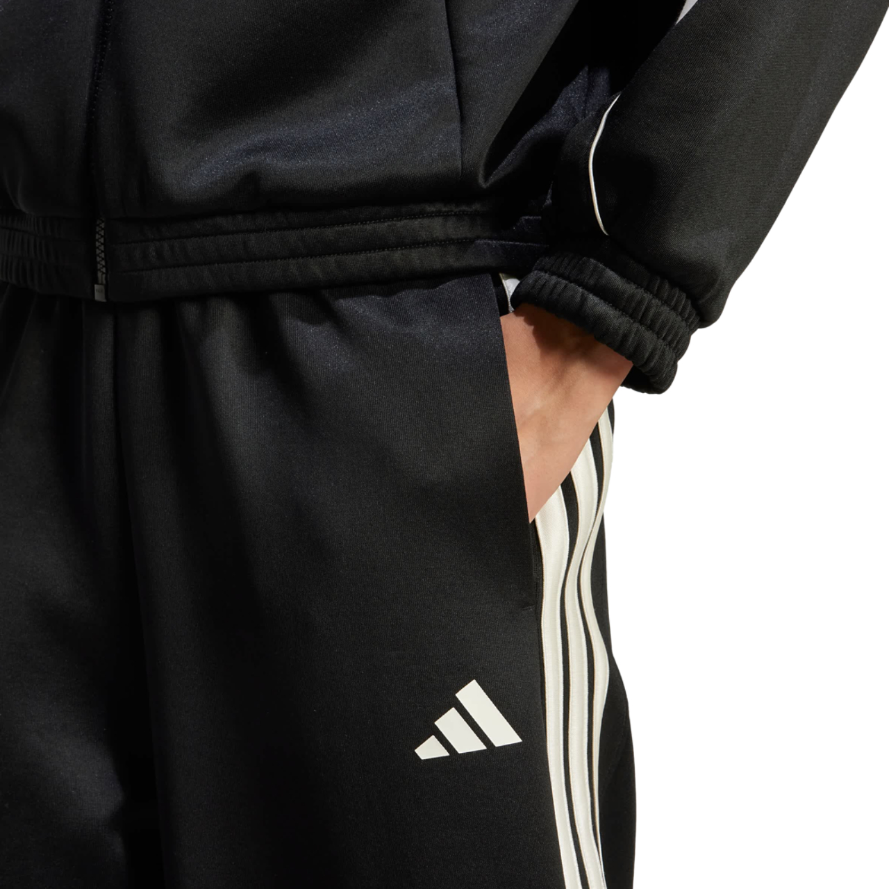 adidas Stadium 3-Stripes Track Tracksuit Bottoms Bild 3 von 4. Antippen, um die Fotogalerie zu öffnen.