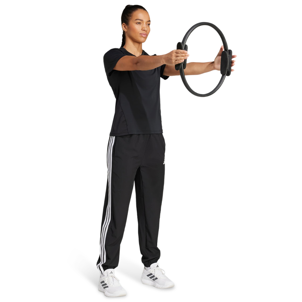 adidas Train Essentials 3-Stripes Woven Joggers Imagen 2 de 4. Toque para abrir la galería de fotos.