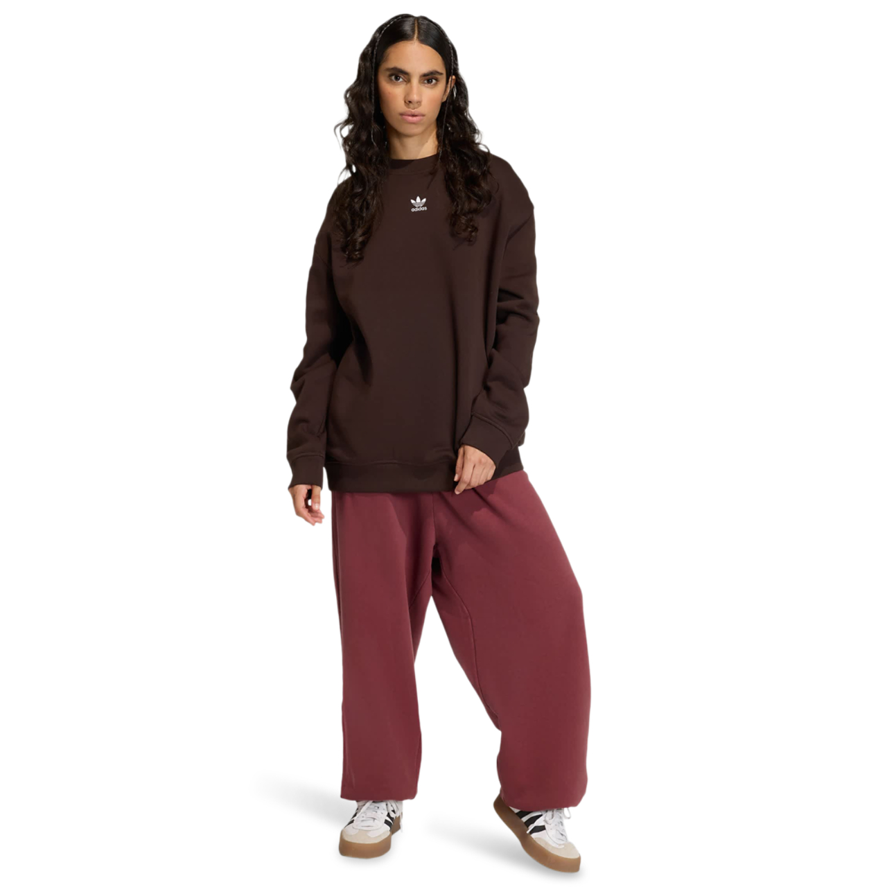 adidas Essentials Fleece Oversized Sweatshirt Bild 2 von 4. Antippen, um die Fotogalerie zu öffnen.