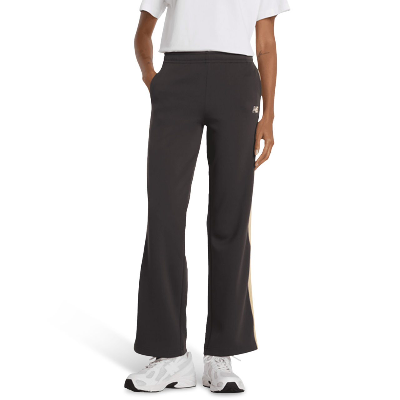 New Balance Interlock Pant Imagen 1 de 3. Toque para abrir la galería de fotos.
