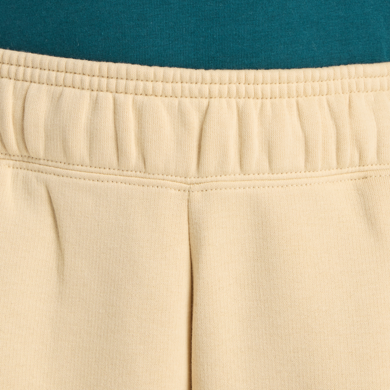New Balance Trackside Fleece Barrel Pant Afbeelding 3 van 3. Tik om de fotogalerij te openen..