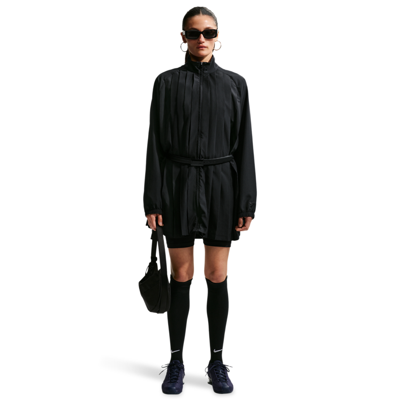 Nike Sportswear Long-sleeve Pleated Mini Dress Image 2 sur 4. Appuyez pour ouvrir la galerie de photos.