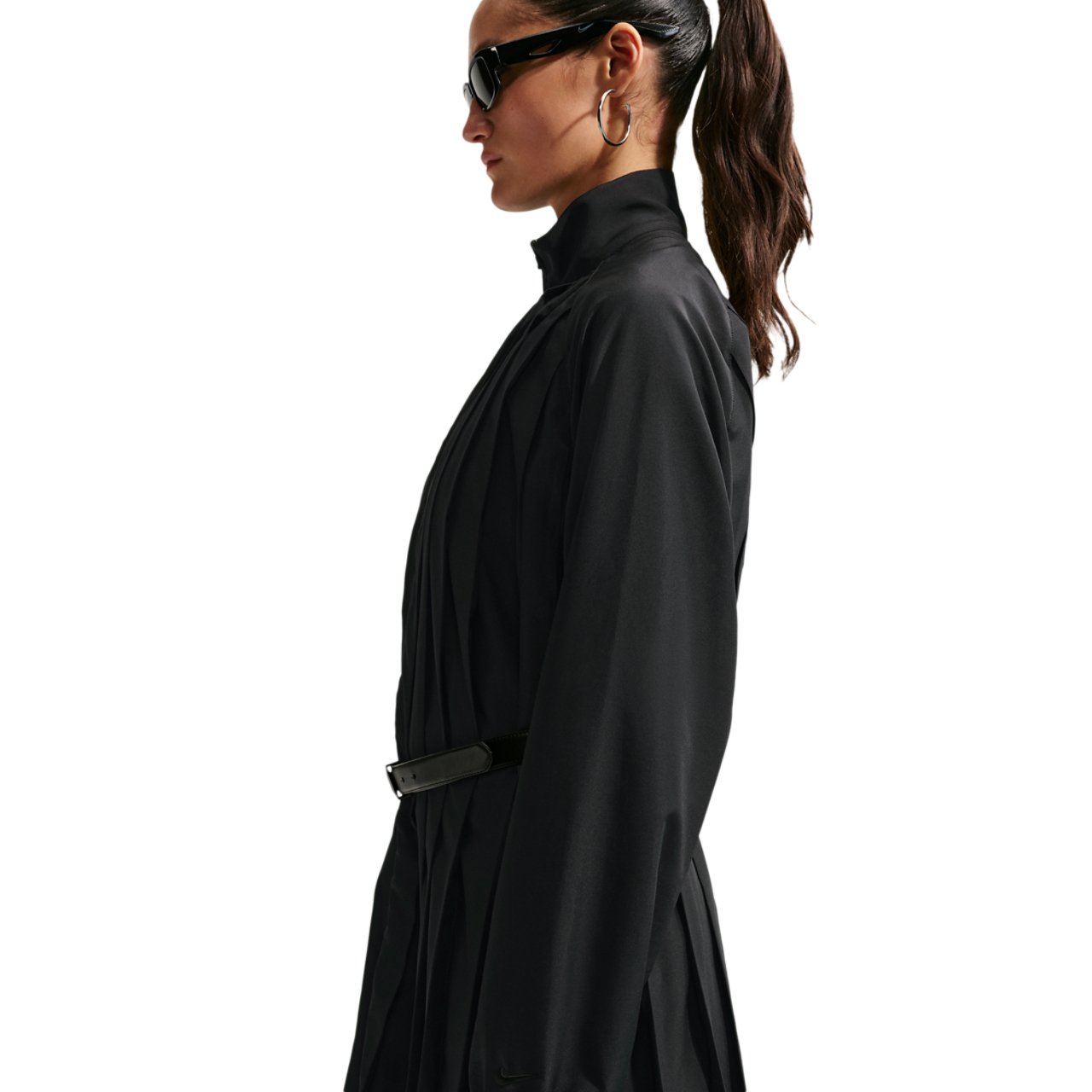 Nike Sportswear Long-sleeve Pleated Mini Dress Image 3 sur 4. Appuyez pour ouvrir la galerie de photos.