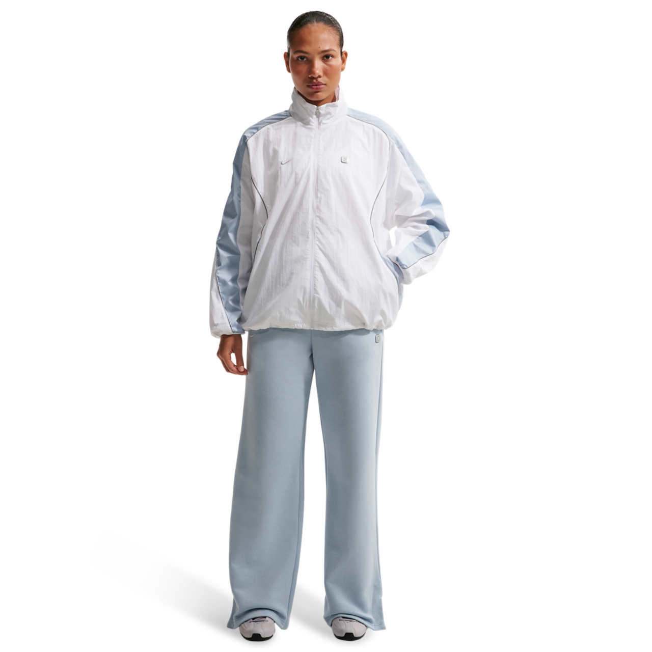 Nike Sportswear Woven Jacket Image 3 sur 4. Appuyez pour ouvrir la galerie de photos.