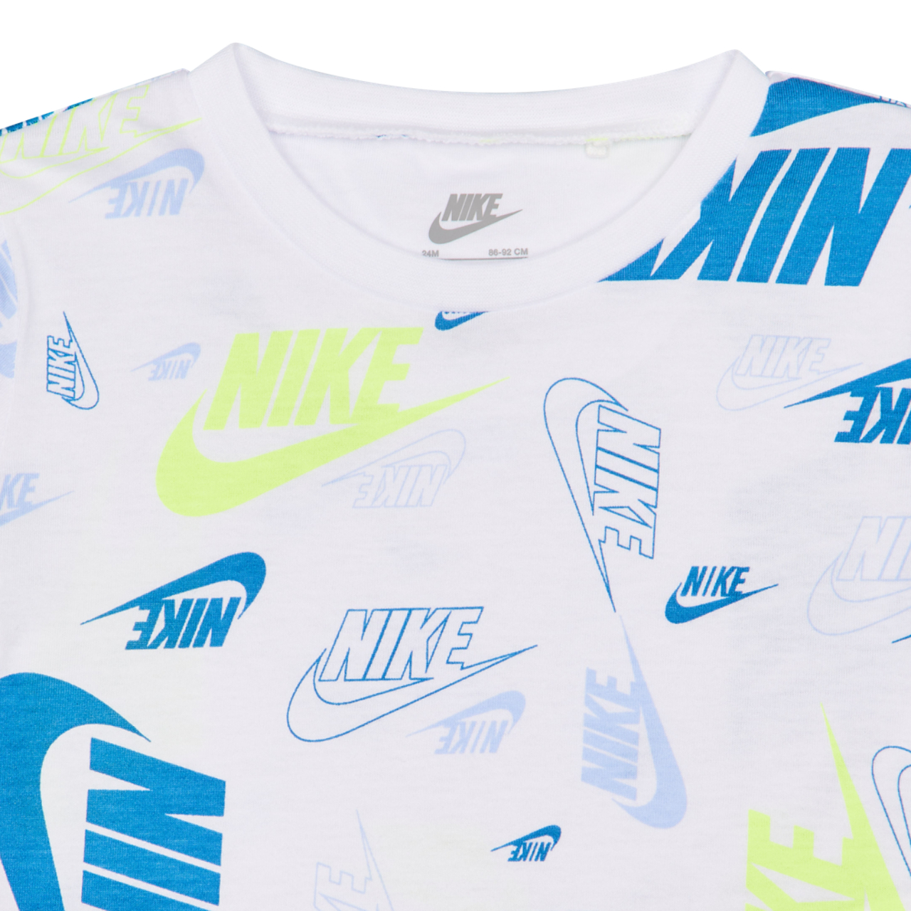 Nike Aop Futura Toss Bild 3 von 4. Antippen, um die Fotogalerie zu öffnen.