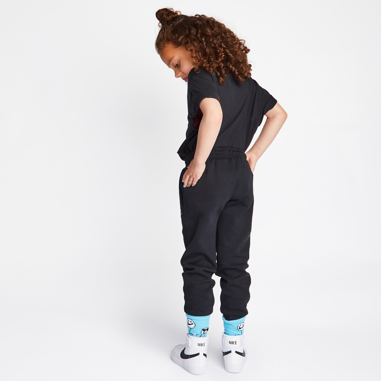Nike Tech Fleece Image 3 of 6. Tap to open photo gallery.