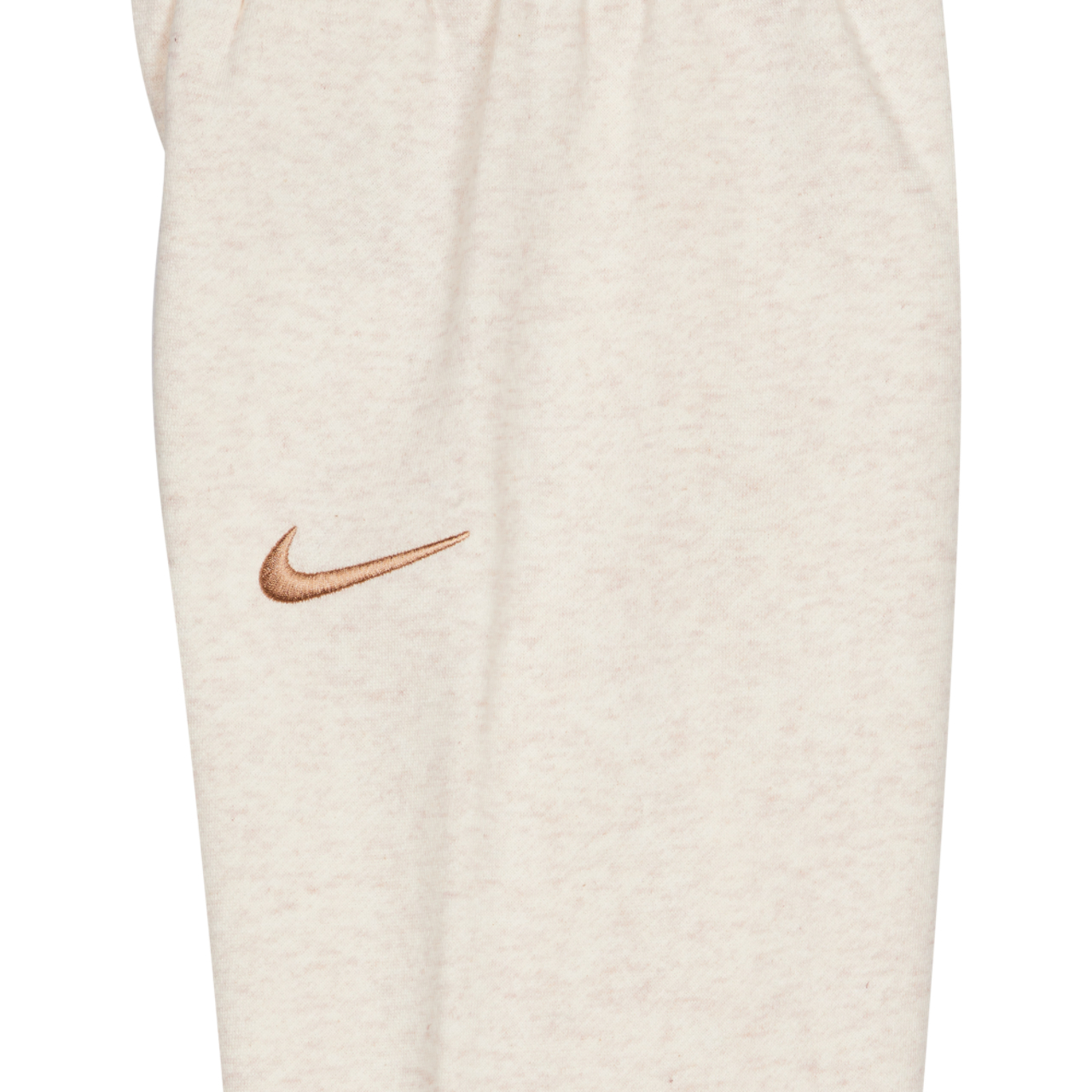 Nike Essential Image 4 of 4. Tap to open photo gallery.