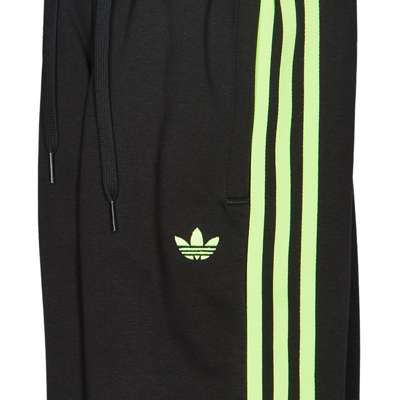 adidas Adicolor 3-Stripes Bild 4 von 4. Antippen, um die Fotogalerie zu öffnen.