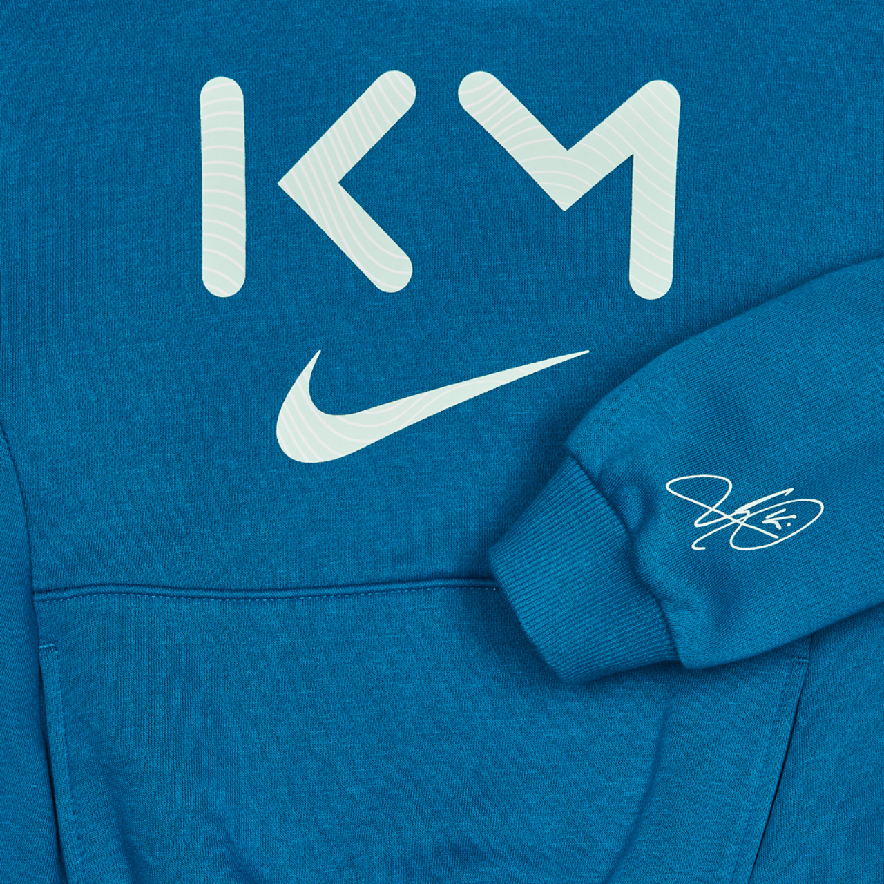 Nike Mbappe Bild 3 von 4. Antippen, um die Fotogalerie zu öffnen.