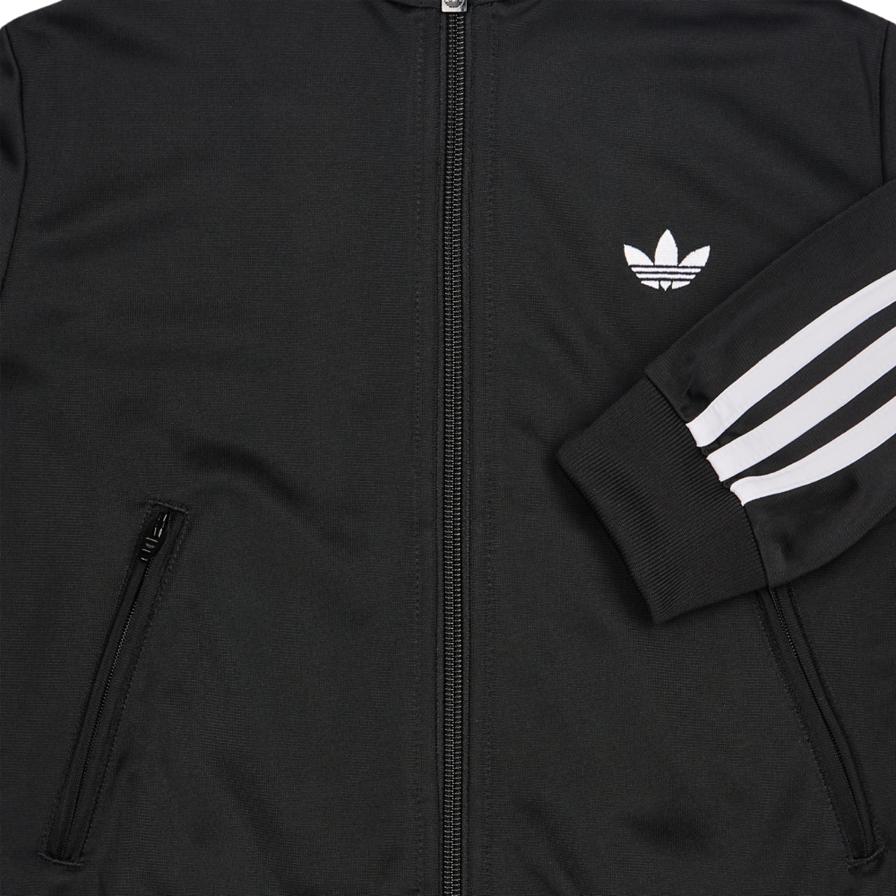 adidas Firebird Bild 8 von 9. Antippen, um die Fotogalerie zu öffnen.