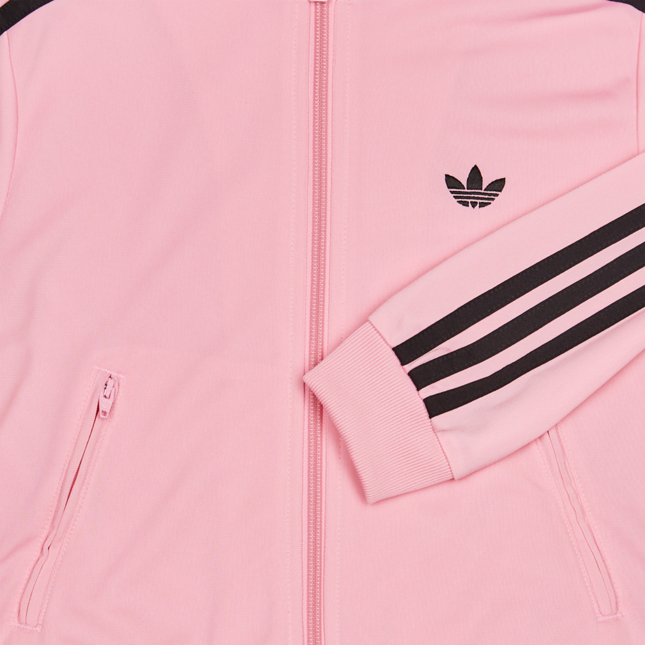 adidas Firebird Bild 7 von 8. Antippen, um die Fotogalerie zu öffnen.