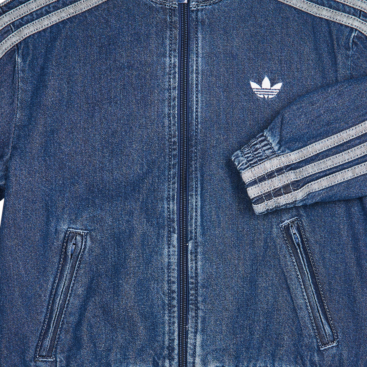 adidas Firebird Denim Imagen 7 de 7. Toque para abrir la galería de fotos.