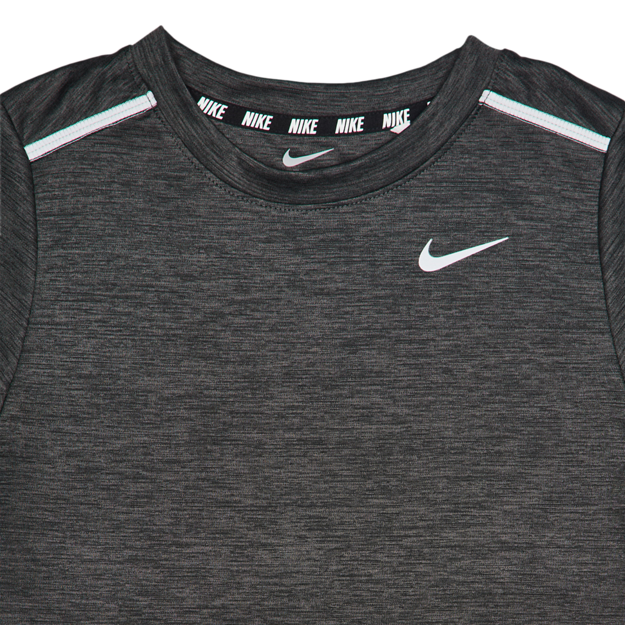 Nike Miler Image 3 sur 4. Appuyez pour ouvrir la galerie de photos.