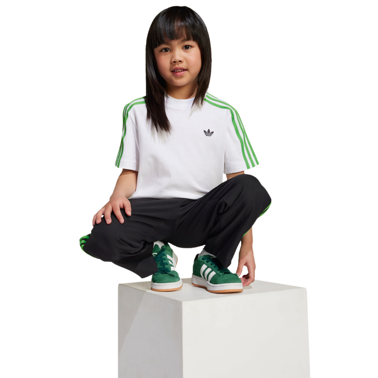 adidas Orginals X Minecraft Bild 2 von 3. Antippen, um die Fotogalerie zu öffnen.