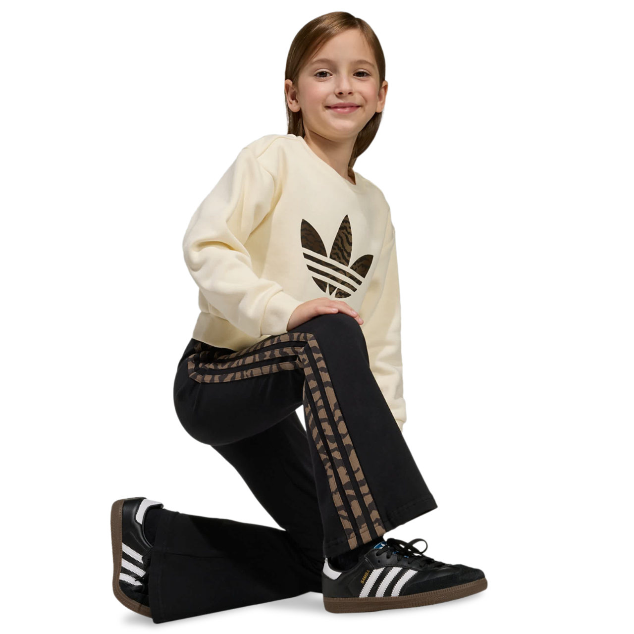 adidas Boxy Crew Set Imagen 2 de 5. Toque para abrir la galería de fotos.