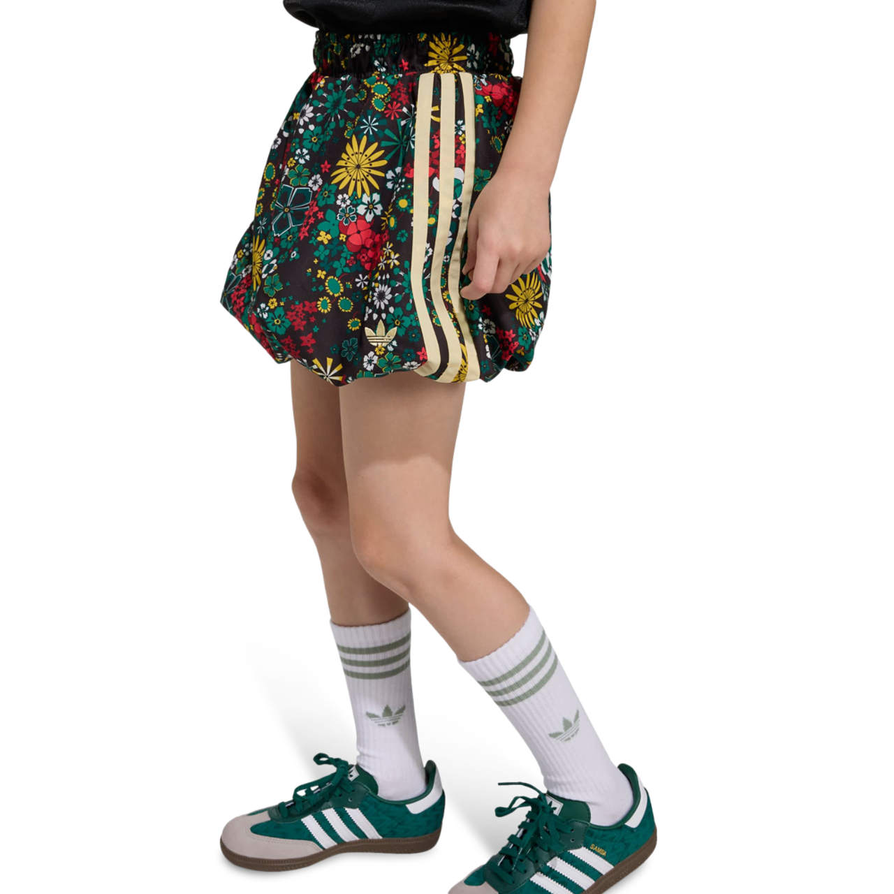 adidas Originals X Liberty London Skirt Tee Set Imagen 4 de 5. Toque para abrir la galería de fotos.