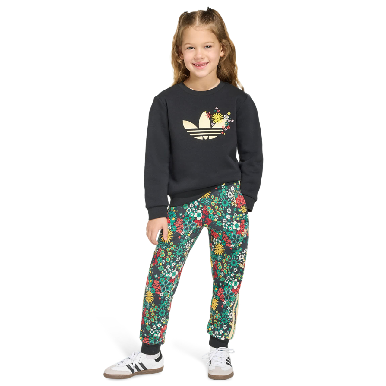 adidas Originals X Liberty London Crew Set Immagine 1 di 5. Tocca per aprire la galleria fotografica.