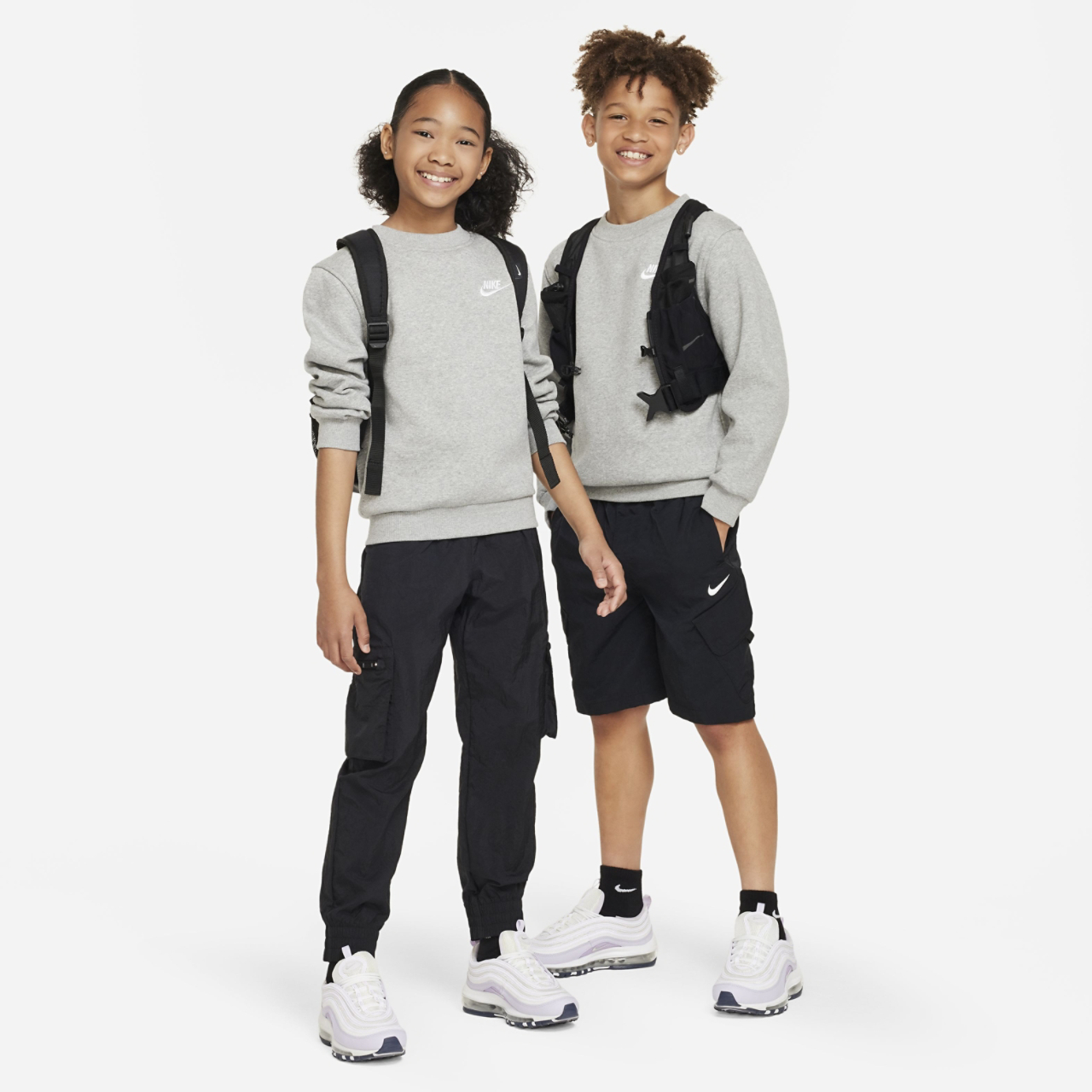 Nike Club Afbeelding 4 van 4. Tik om de fotogalerij te openen..