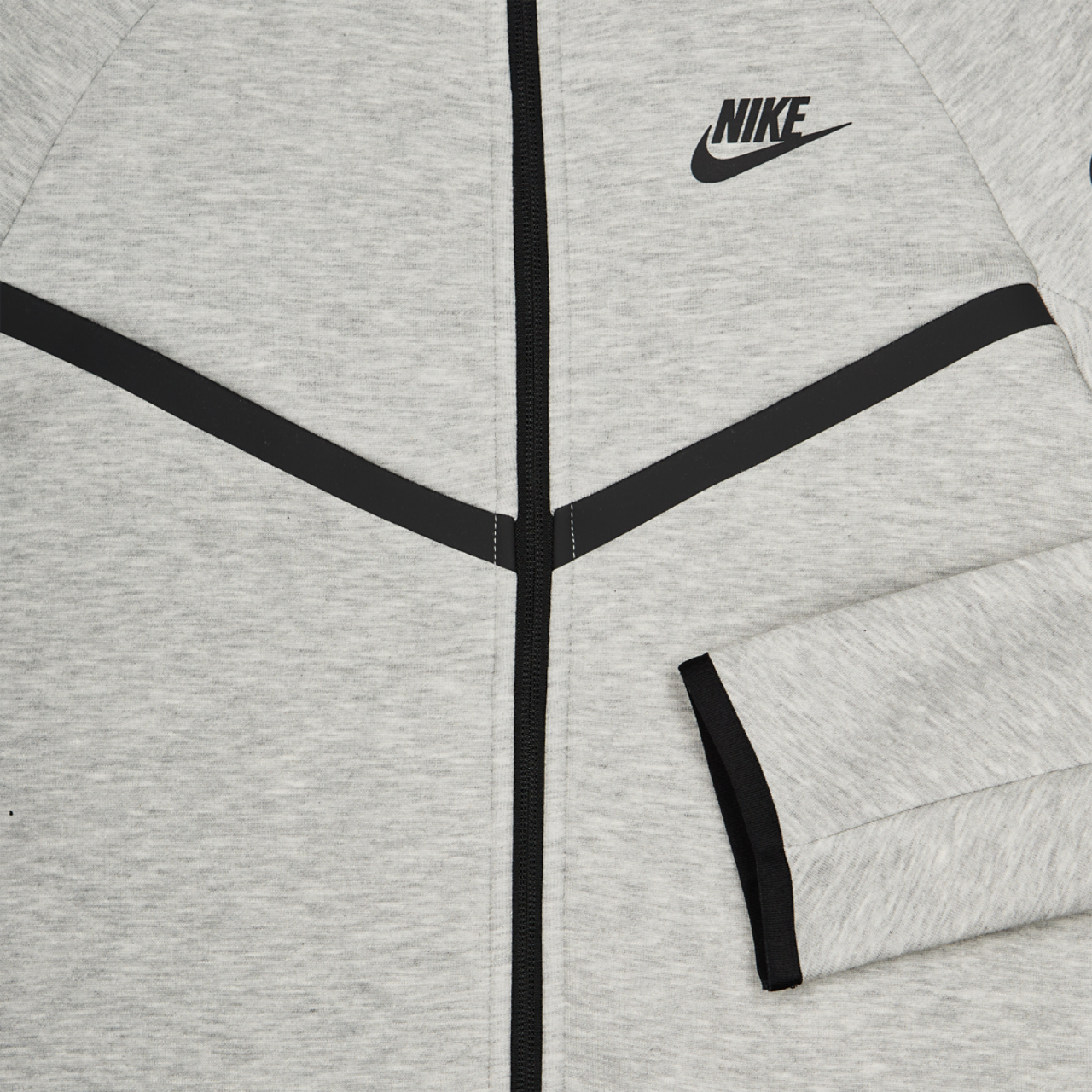 Nike Tech Fleece Image 8 of 8. Tap to open photo gallery.