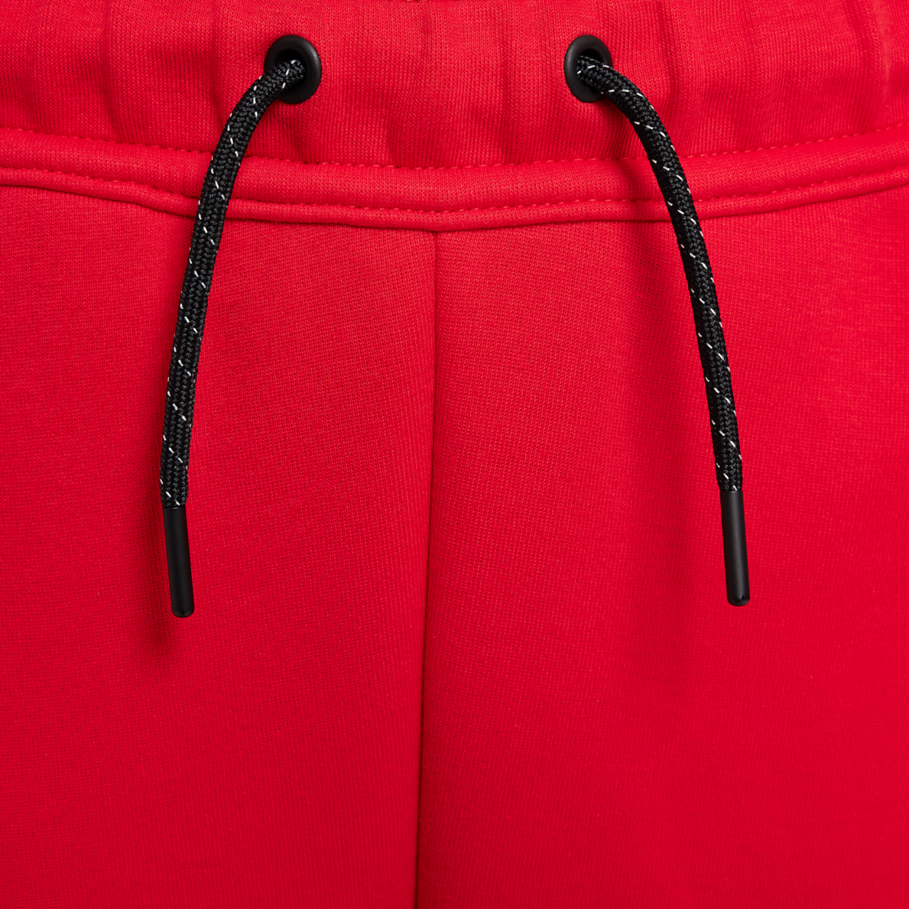 Nike Tech Fleece Image 3 of 8. Tap to open photo gallery.