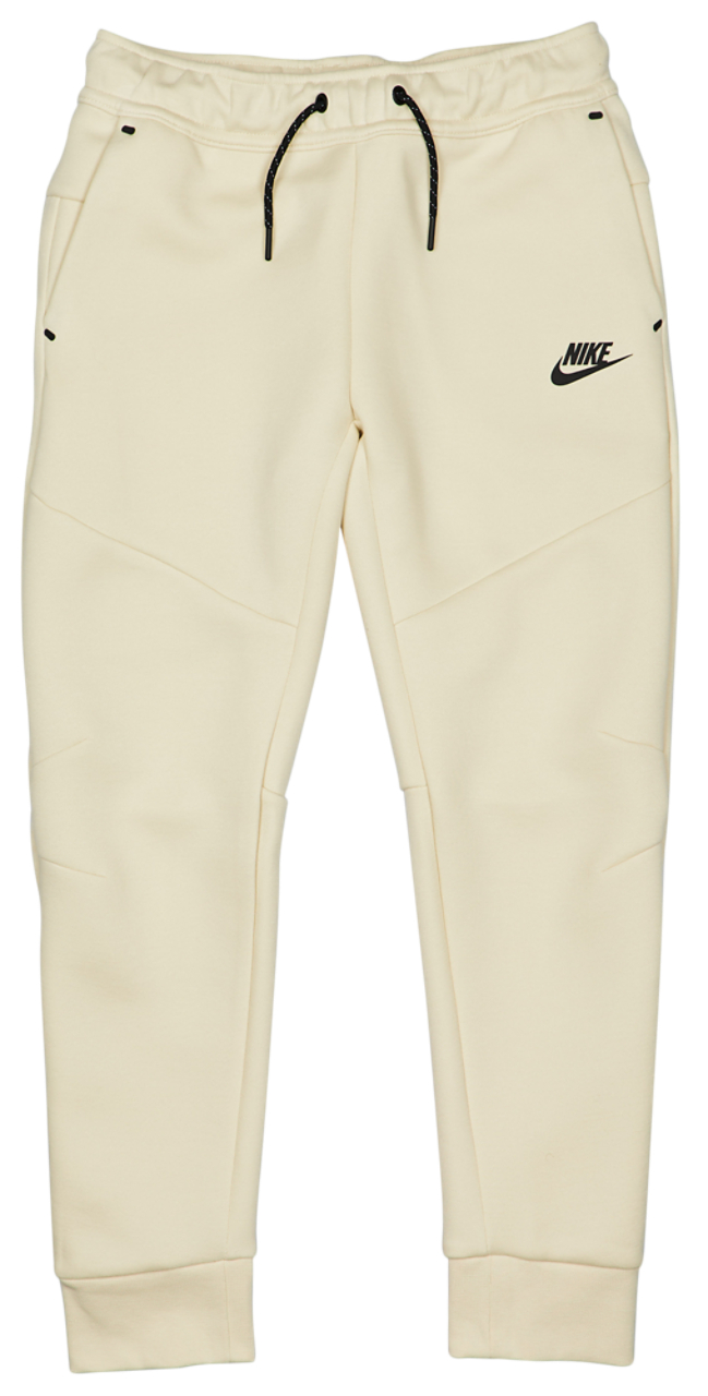 Nike Tech Fleece Bild 6 von 8. Antippen, um die Fotogalerie zu öffnen.