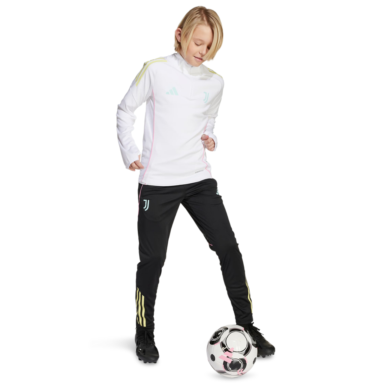 adidas Juventus Football Club Immagine 2 di 5. Tocca per aprire la galleria fotografica.