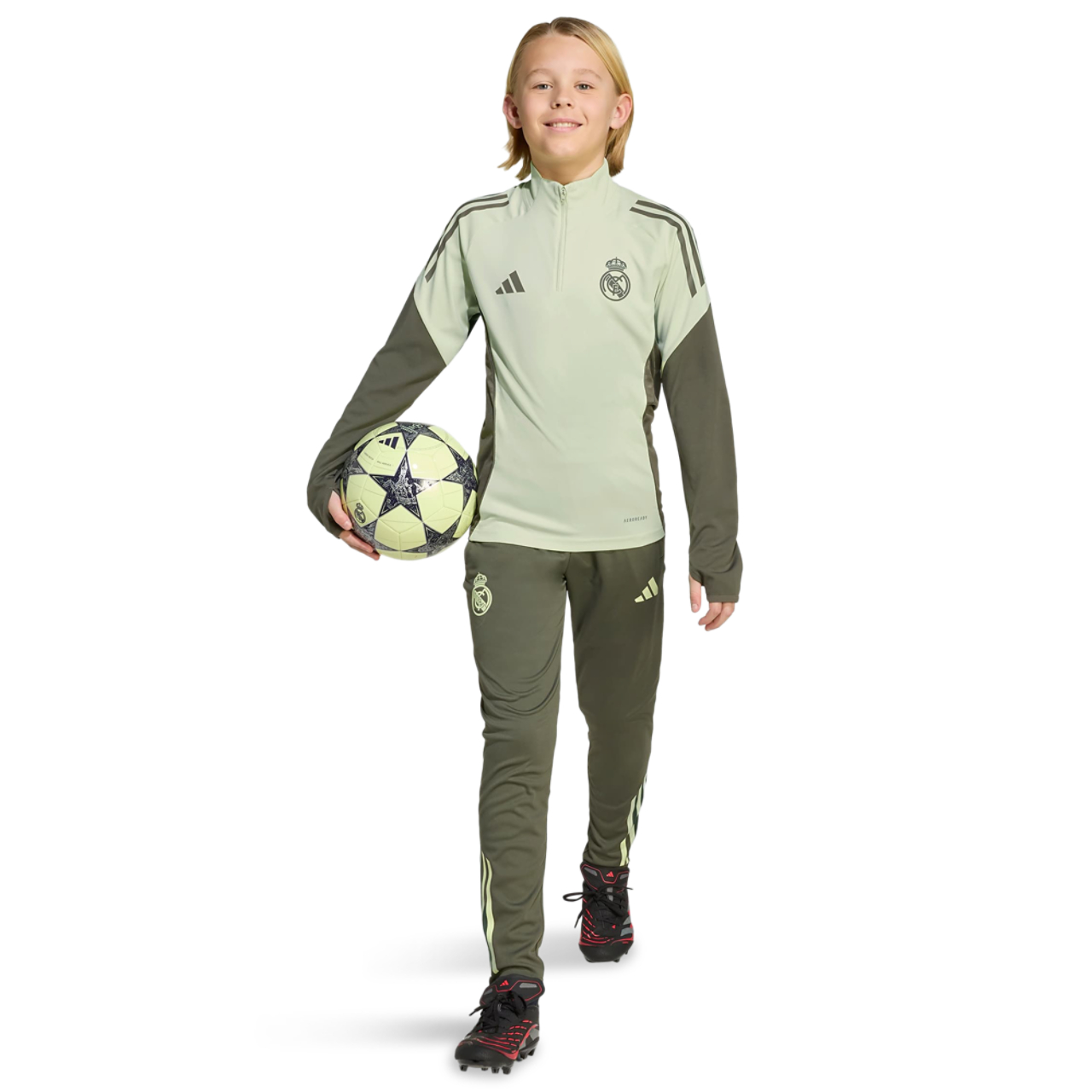 adidas Real Madrid Bild 2 von 7. Antippen, um die Fotogalerie zu öffnen.