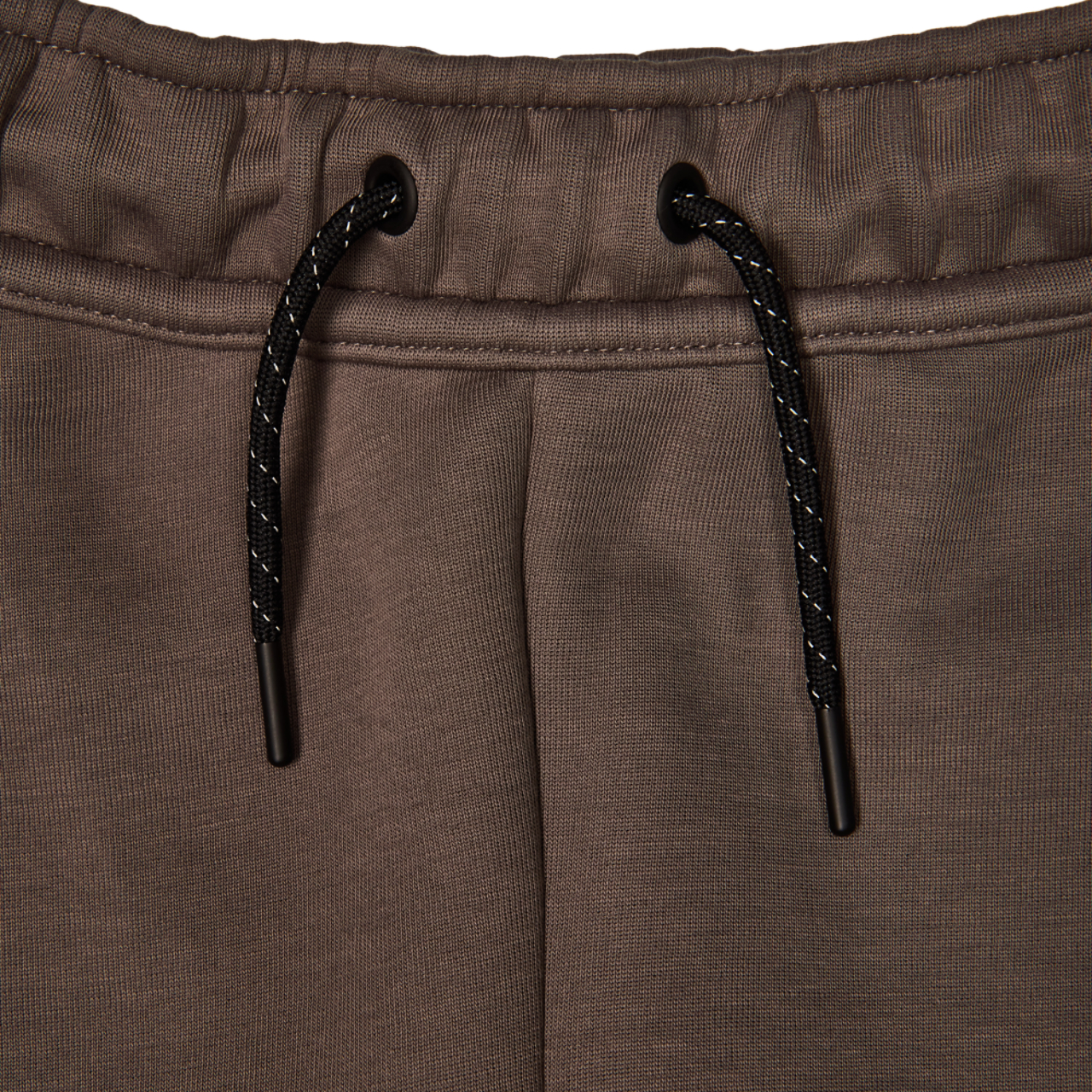 Nike Tech Fleece Image 4 of 11. Tap to open photo gallery.