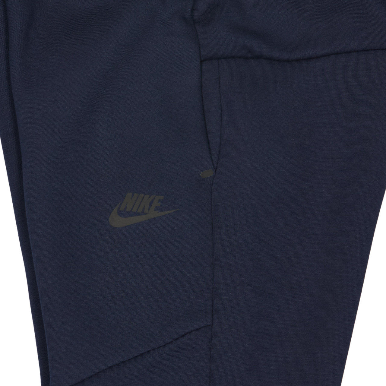 Nike Tech Fleece Bild 8 von 8. Antippen, um die Fotogalerie zu öffnen.