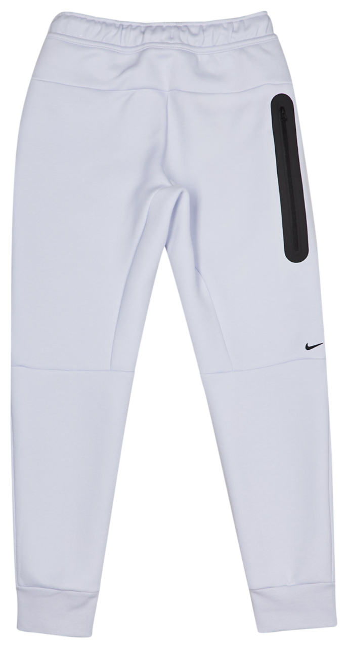 Nike Tech Fleece Image 7 of 9. Tap to open photo gallery.