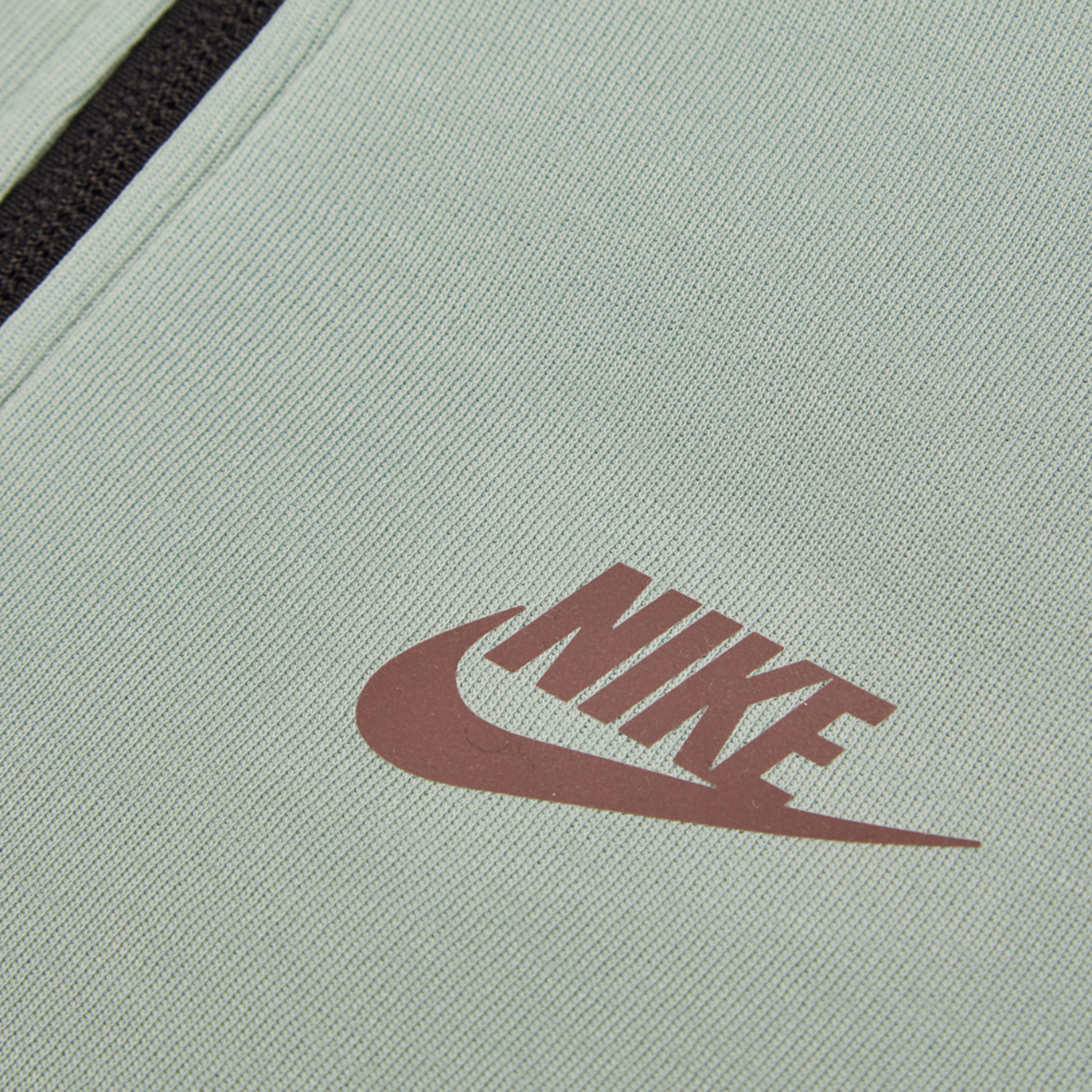 Nike Tech Colorblock Afbeelding 8 van 11. Tik om de fotogalerij te openen..