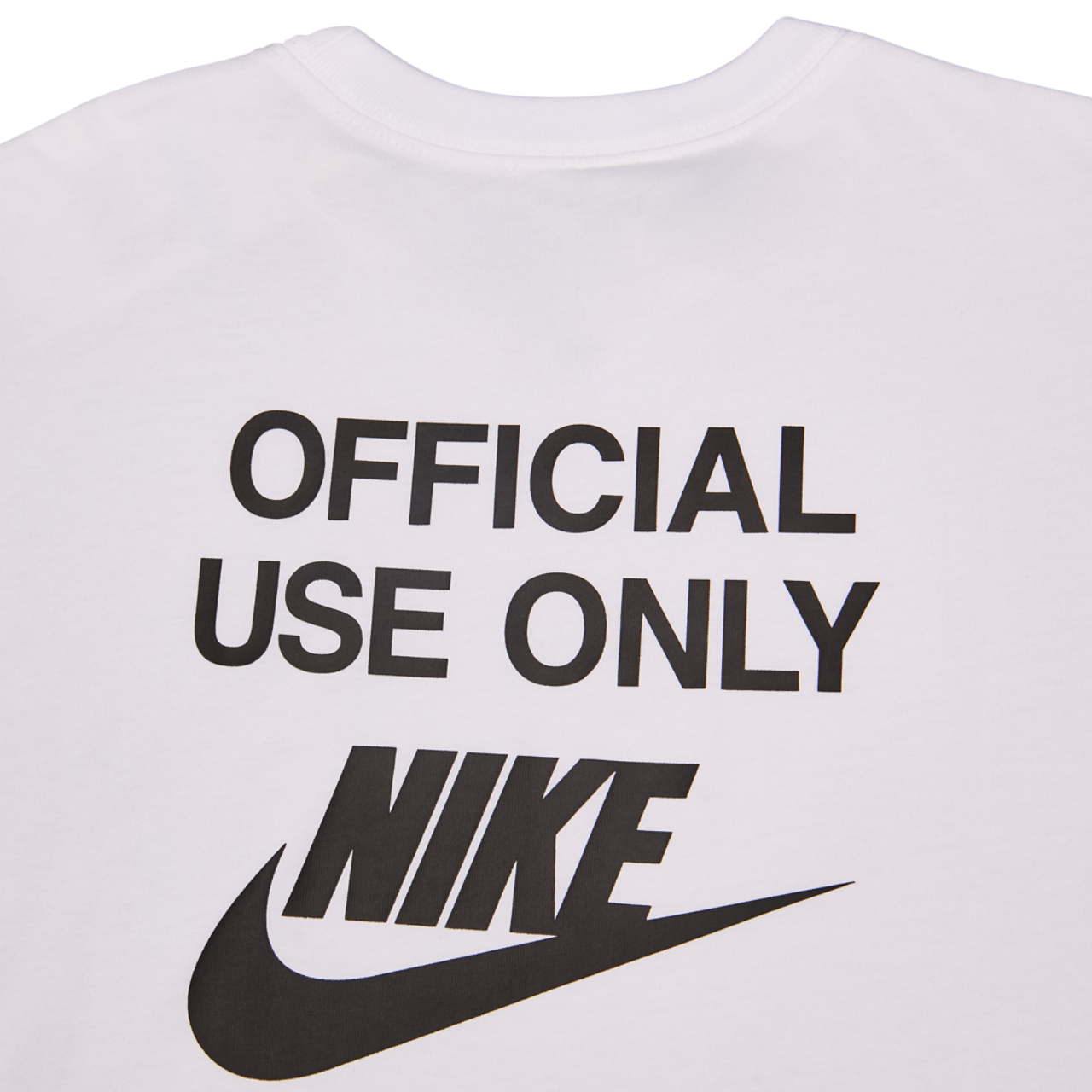 Nike Sportswear Bild 3 von 4. Antippen, um die Fotogalerie zu öffnen.