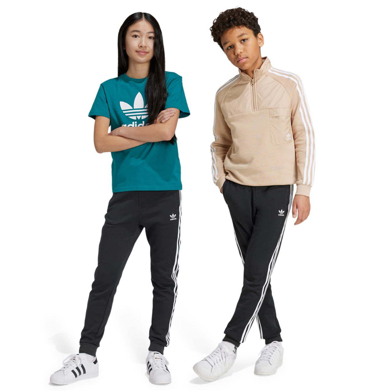 adidas Trefoil Bild 1 von 5. Antippen, um die Fotogalerie zu öffnen.