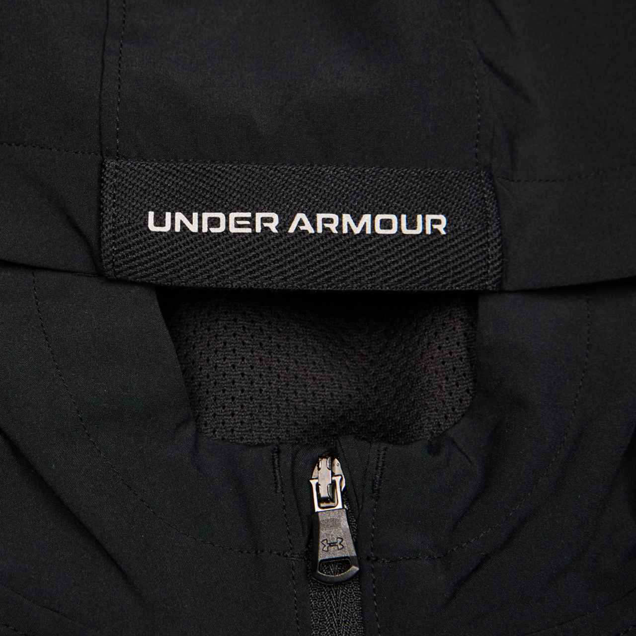 Under Armour Tech Utility Woven Image 5 sur 5. Appuyez pour ouvrir la galerie de photos.