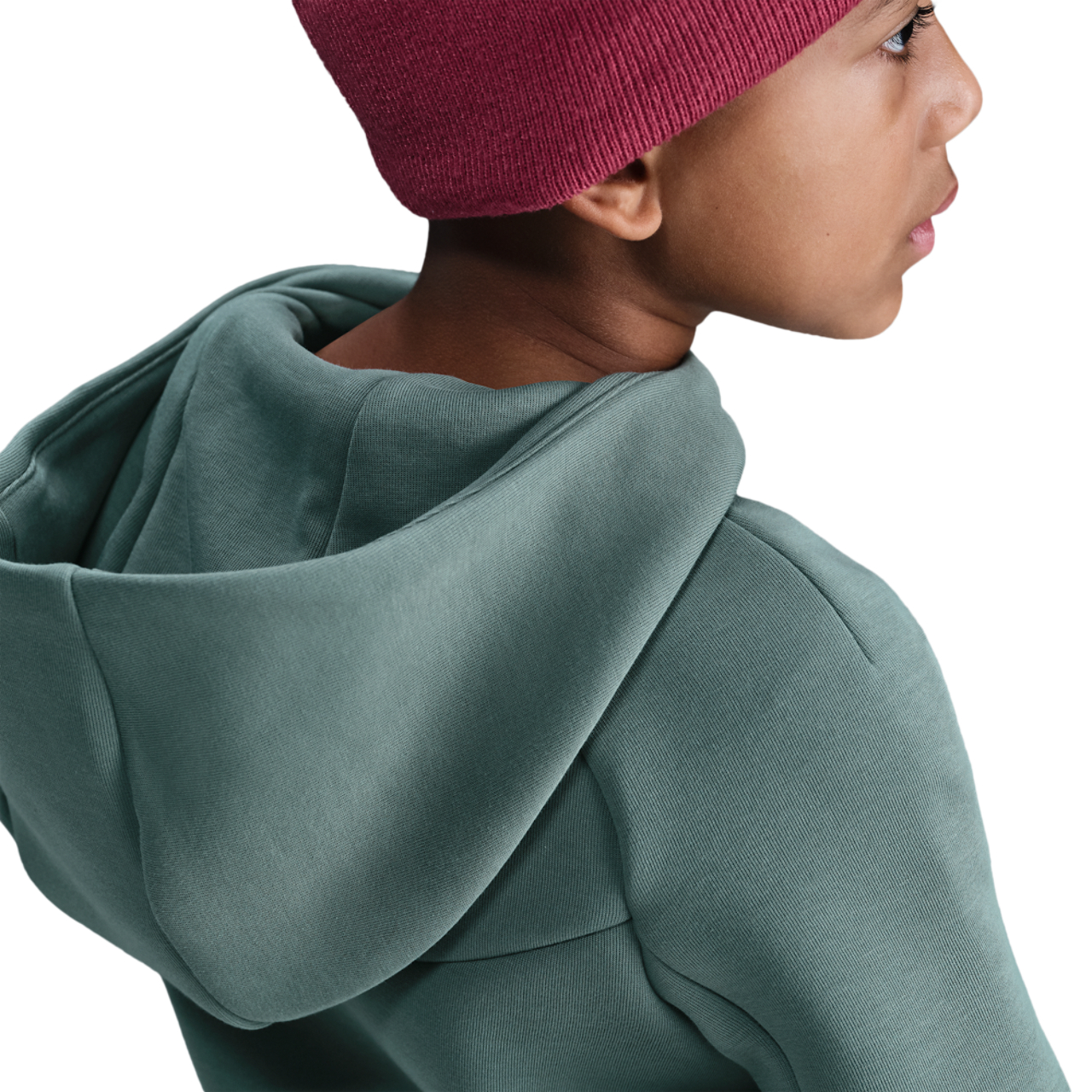 Nike Tech Fleece Image 3 of 5. Tap to open photo gallery.