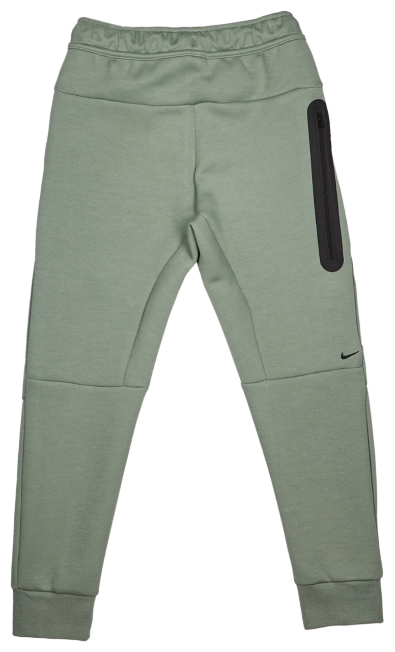 Nike Tech Fleece Bild 7 von 7. Antippen, um die Fotogalerie zu öffnen.