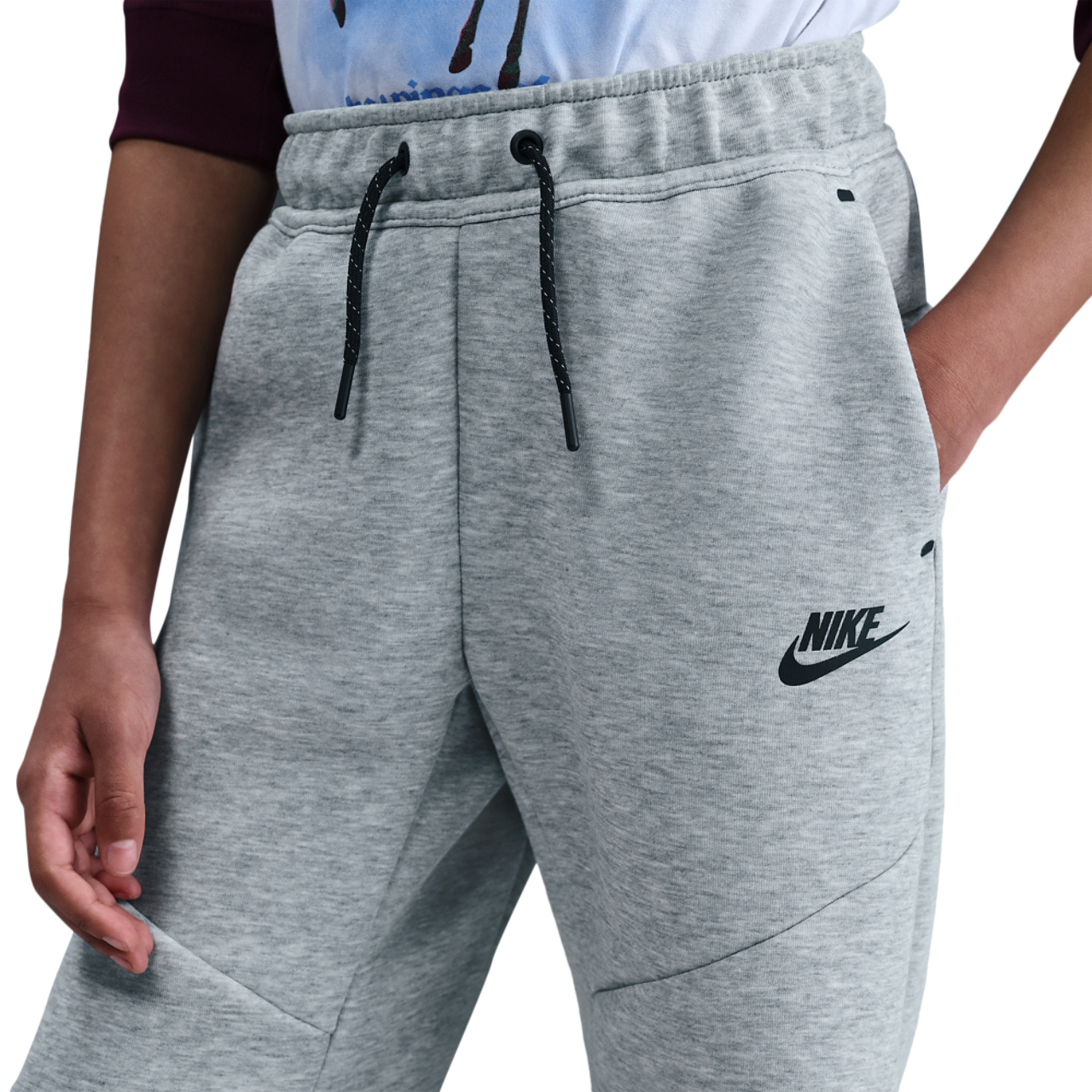 Nike Tech Fleece Image 2 of 7. Tap to open photo gallery.