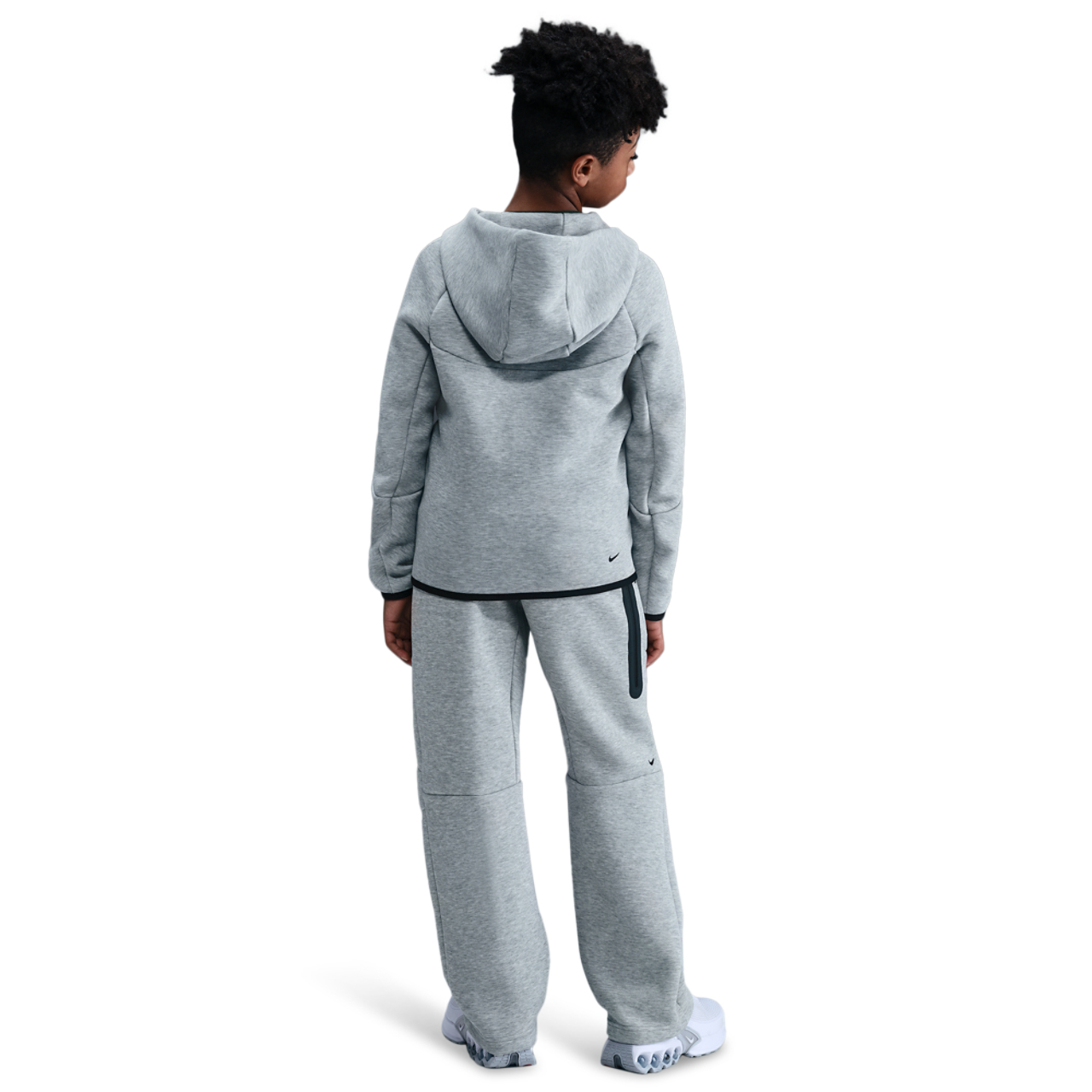 Nike Tech Fleece Image 5 of 7. Tap to open photo gallery.