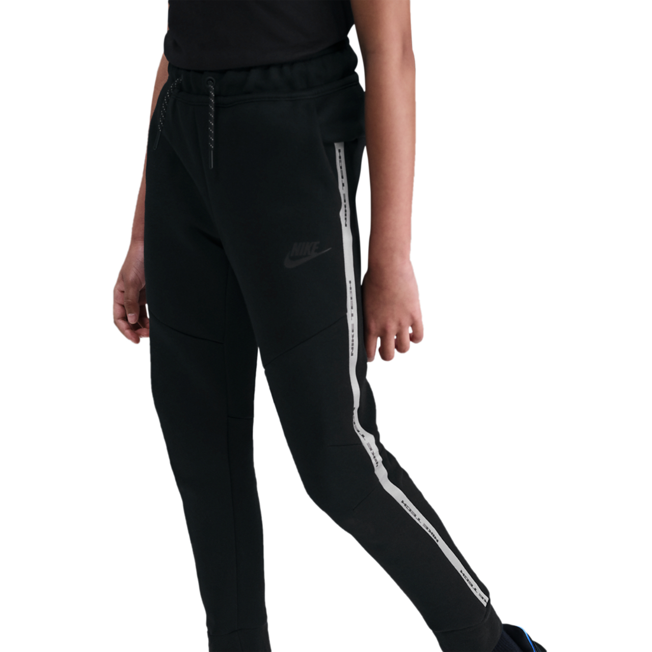 Nike Tech Fleece Reflect Image 3 sur 8. Appuyez pour ouvrir la galerie de photos.