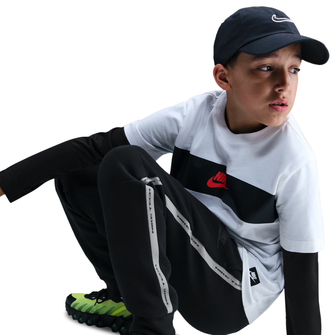 Nike Tech Fleece Reflect Image 4 sur 8. Appuyez pour ouvrir la galerie de photos.