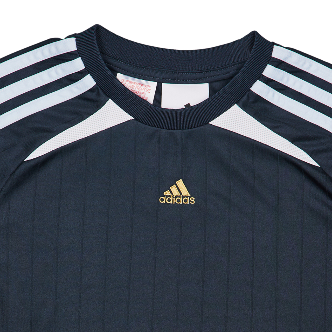 adidas Teamgeist Bild 3 von 3. Antippen, um die Fotogalerie zu öffnen.